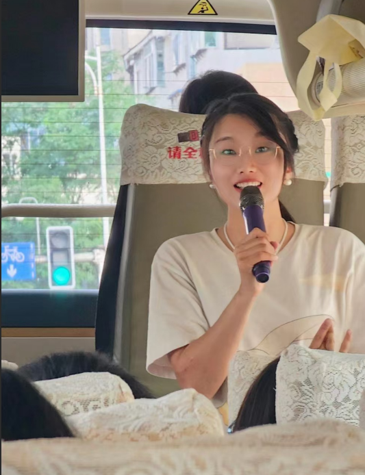 邹婷