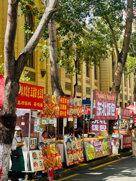 红专街早市