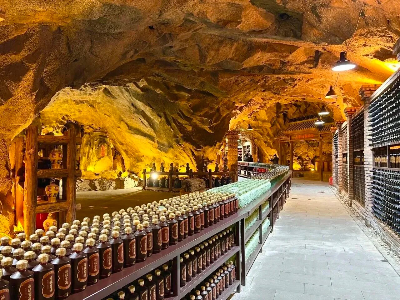 九鑫酒窖